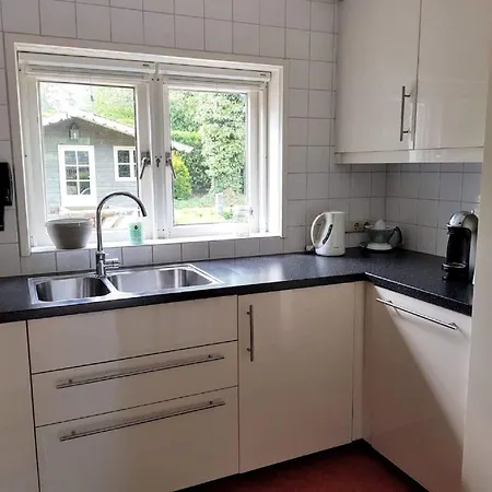 Spacious Near With Sauna *