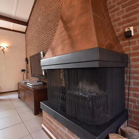 Spacious Near With Sauna *