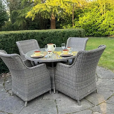 Spacious Near With Sauna Feriehus Garderen