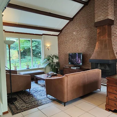 Spacious Near With Sauna *