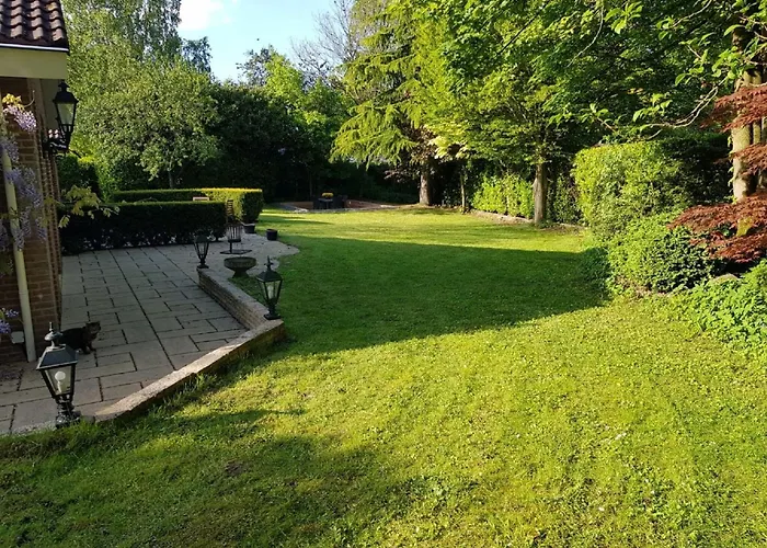 Spacious Near With Sauna Prázdninový dům *